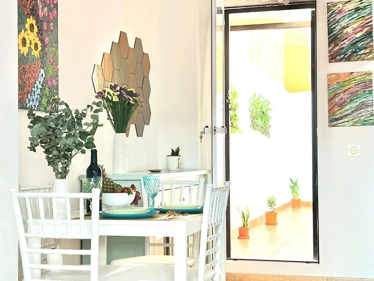 Relaxing Suite With Lovely Patio Malaga 0*,