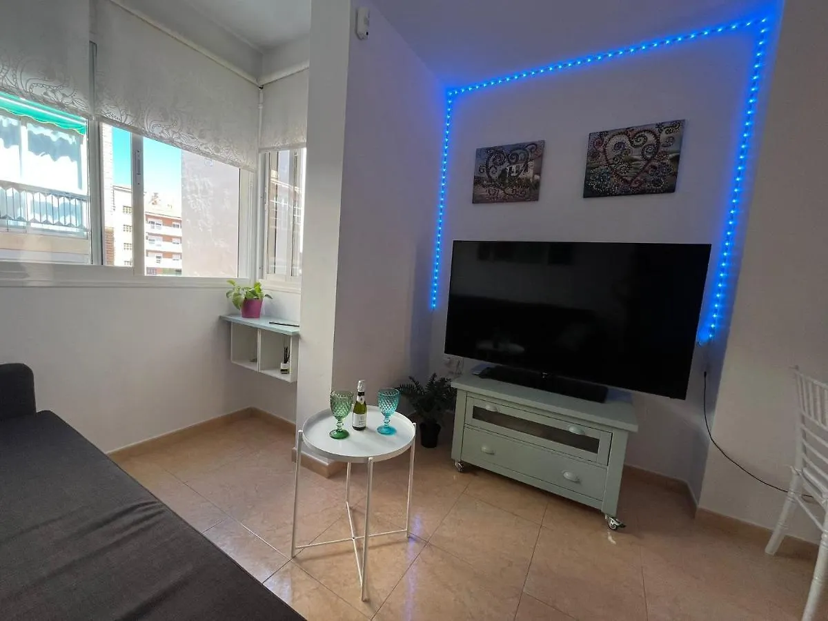 Relaxing Suite With Lovely Patio Malaga 0*,