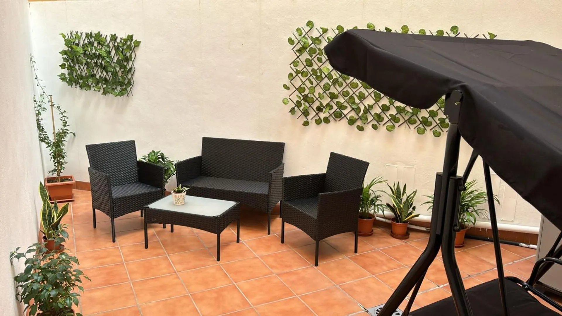 Apartment Relaxing Suite With Lovely Patio Malaga Spain